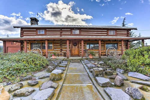 Paynes Creek Home w/ Hot Tub and Views!