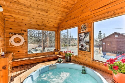 Paynes Creek Home w/ Hot Tub and Views!