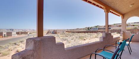 House (3 Bedrooms) | Depan hartanah