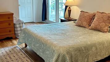 4 bedrooms, free WiFi, bed sheets