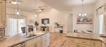 Bright Home w/ Yard, 4 Mi to Colorado River!