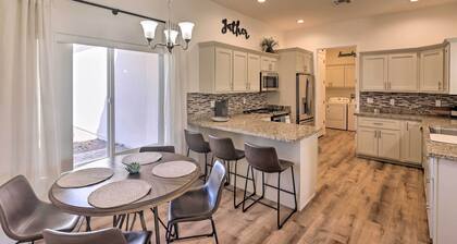 Bright Home w/ Yard, 4 Mi to Colorado River!