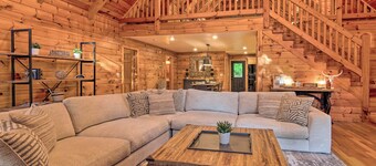 7 Mi to Ski Slopes: Mars Hill Cabin w/ Hot Tub!