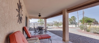 Arizona Retreat w/ Casita ~ 2 Mi to Lake Havasu