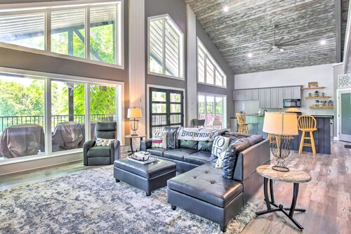 Outdoor Entertainment Space: Home in Mcqueeney