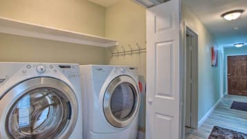 Rumah (3 Bedrooms) | Interior