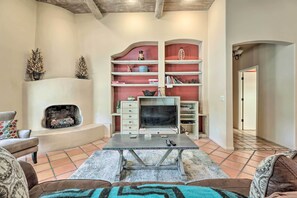 Interior - Community Pool: Pueblo Home Near Downtown Mesa (Mesa)