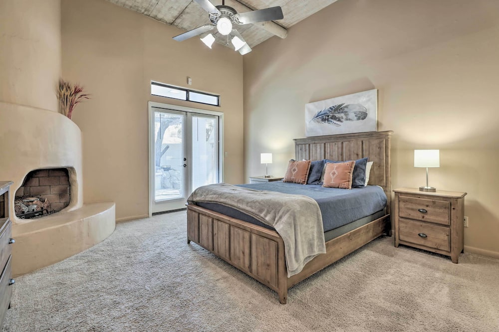 Community Pool: Pueblo Home Near Downtown Mesa - Dobson Ranch, AZ