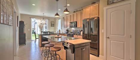 House (4 Bedrooms) | Interior