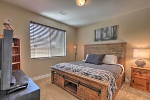 Interior - Flagstaff Family Hideaway w/ Guest House! (Flagstaff)