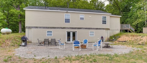 House (5 Bedrooms) | Interior