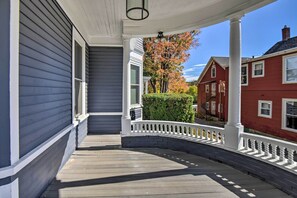 Terrace/patio - Large Home w/ Private Dock, 8 Mi to Skiing (Laconia)