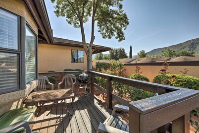 16 Mi to Red Rock State Park: Sedona Condo!