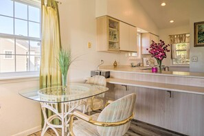 Dining - Cozy Branson Retreat - 13 Mi to Silver Dollar City (Branson)