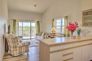 Interior - Cozy Branson Retreat - 13 Mi to Silver Dollar City (Branson)