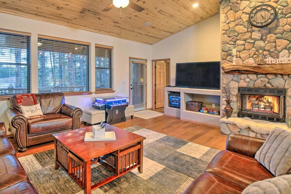 House (3 Bedrooms) | Front of property - 3 Mi to Golf Course: Show Low Escape w/ Fire Pit (Show Low)