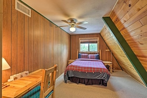 2 bedrooms, laptop workspace, iron/ironing board, free cribs/infant beds - Overgaard Cabin w/ Hot Tub, Fire Pit & Deck! (Overgaard)