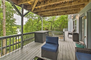 House (3 Bedrooms) | Interior - Kayaks & Boat Dock: Lakeside Hot Springs Retreat (Hot Springs Village)