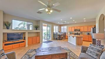 House (5 Bedrooms) | Interior
