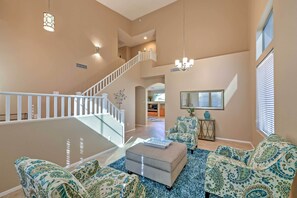 House (5 Bedrooms) | Interior - Inviting Surprise Home w/ Private Pool: Near Golf! (Surprise)