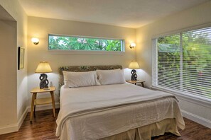 3 bedrooms, iron/ironing board, bed sheets