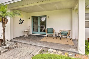 Terrace/patio - Bayfront St Pete Beach Home w/ Outdoor Pool! (St. Pete Beach)