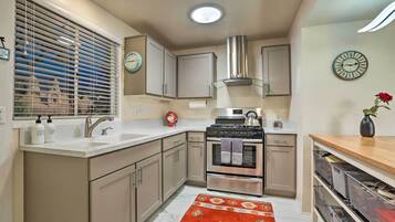 Apartment (1 Bedroom) | Interior