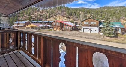 Downtown Red River Retreat w/ Mtn Views + Yard