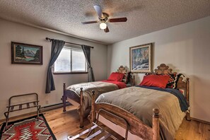 Apartment (2 Bedrooms) | Interior - Downtown Red River Retreat w/ Mtn Views + Yard (Red River)
