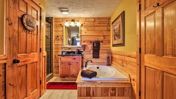 House (1 Bedroom) | Interior