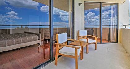 Modern Waterfront Hudson Condo w/ Resort Pool!