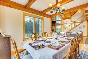 House (4 Bedrooms) | Interior