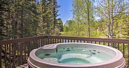 Florissant Hilltop Hideaway w/ Porch + Pond Access