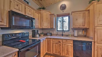 Cottage (3 Bedrooms) | Interior