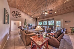 House (4 Bedrooms) | Interior - Cozy Ruidoso Digs by Downtown, 19 Mi to Ski Apache (Ruidoso)