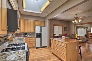 House (3 Bedrooms) | Interior - Lots of Parking & Only 2 Steps Into the Back Door! (Bisbee)