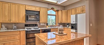 บ้าน Bisbee < 1/2 ไมล์ไปยังสวน & สนามเทนนิส!