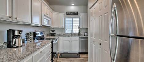 公寓 (3 Bedrooms) | 私人廚房 | 微波爐、焗爐、爐具、洗碗機