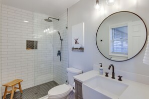 Huis (5 Bedrooms) | Badkamer