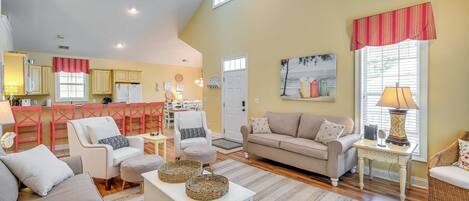 House (5 Bedrooms) | Front of property