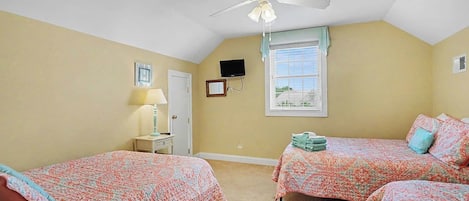 House (5 Bedrooms) | Interior