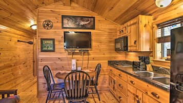 House (1 Bedroom) | Interior