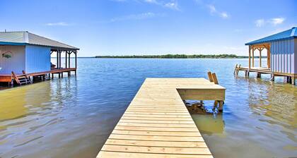 Pet-friendly Lakefront Getaway w/ Hot Tub!