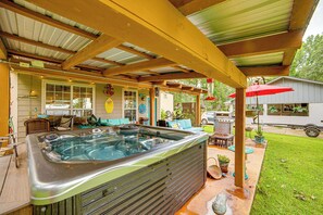 House (1 Bedroom) | Interior