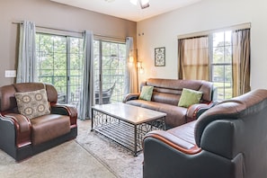 Apartment (2 Bedrooms) | Front of property