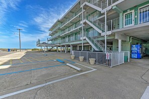 Apartment (1 Bedroom) | Interior - Condo w/ Pool Access on Wildwood Crest Beach! (Wildwood Crest)