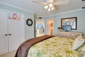 Apartment (2 Bedrooms) | Interior - Beachfront Condo w/ Pool Access in Ponce Inlet (Ponce Inlet)