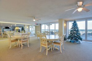 Apartment (2 Bedrooms) | Interior - Beachfront Condo w/ Pool Access in Ponce Inlet (Ponce Inlet)