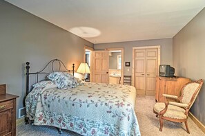 Interior - Rustic + Modern Home W/fire Pit on Tower Pond! (Onaway)