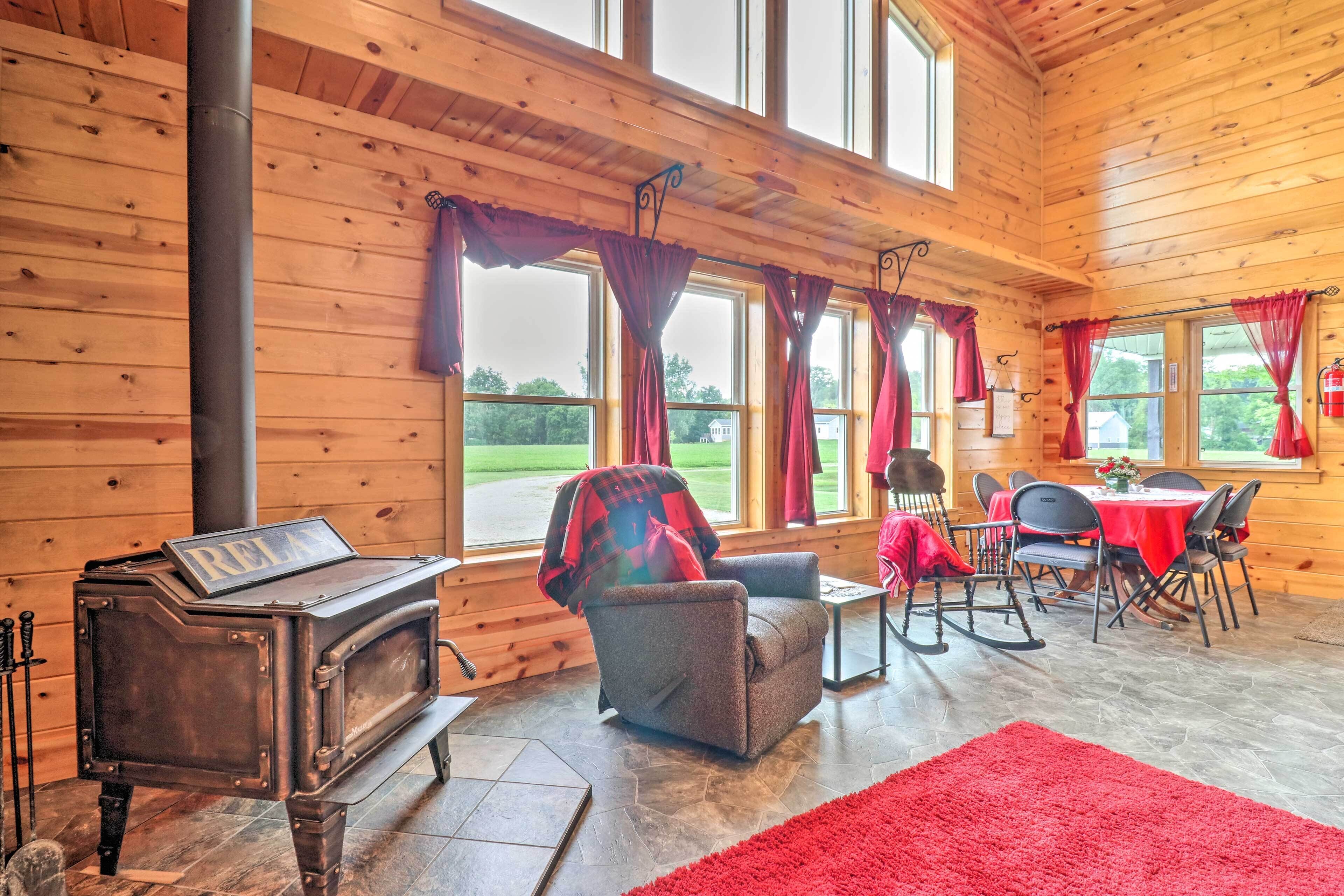 House (2 Bedrooms) | Interior